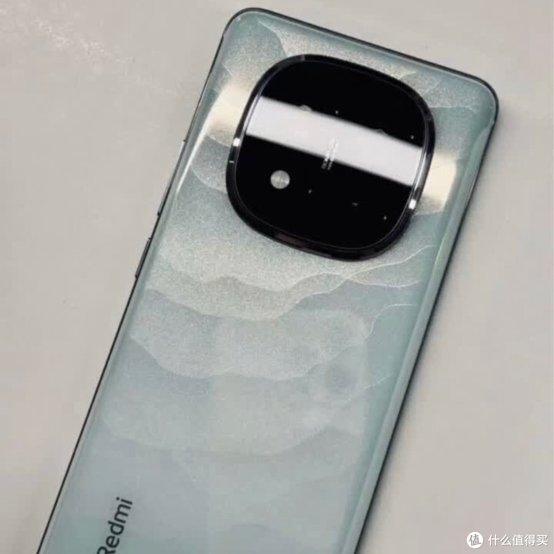 给老妈选手机，最后定了小米Note 14。