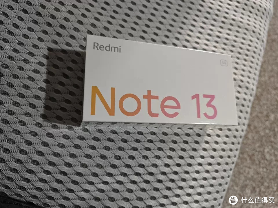 揭秘Redmi Note 13 5G手机：1亿像素