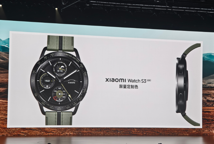 雷军发布小米 14、Watch S3 限量定制色，SU7汽车同款