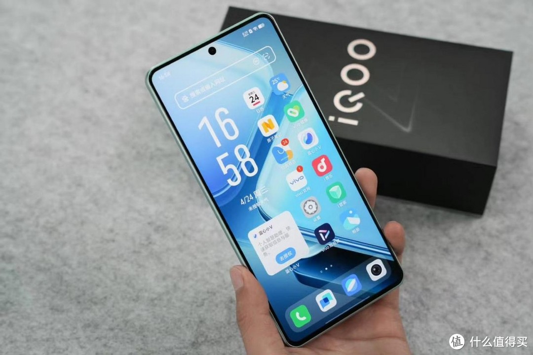 vivo“扮猪吃老虎”：第三代骁龙8s+6000mAh+3840Hz，成功狙击红米！